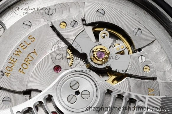 0502 Skydweller SS YG Noob Best Edition Black Dial on SS YG Jubilee Bracelet A23J Efficient 2122